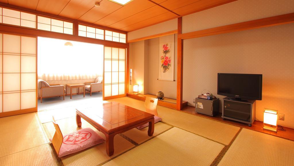 Kasugai View Hotel Fuefuki Экстерьер фото