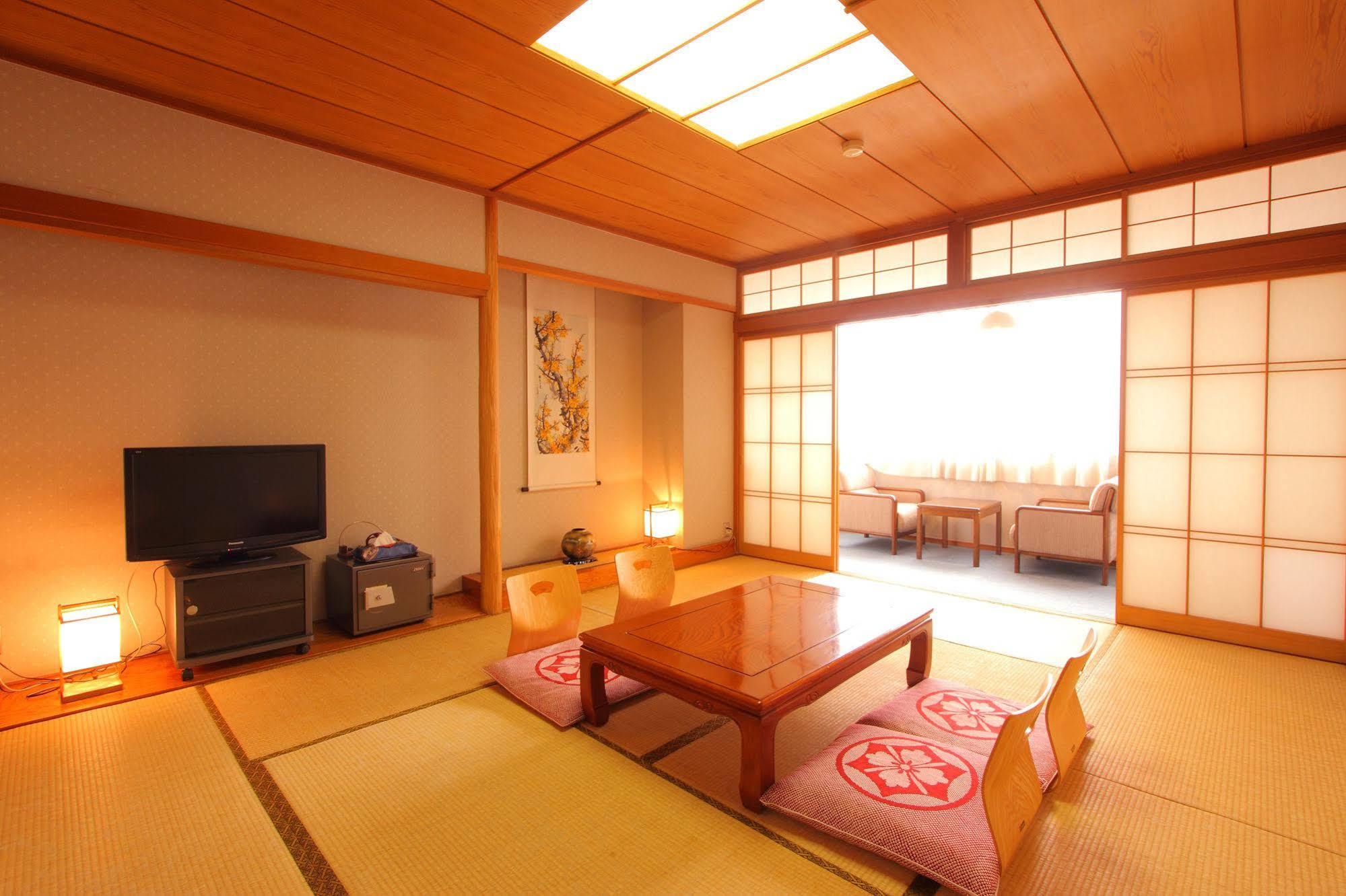 Kasugai View Hotel Fuefuki Экстерьер фото