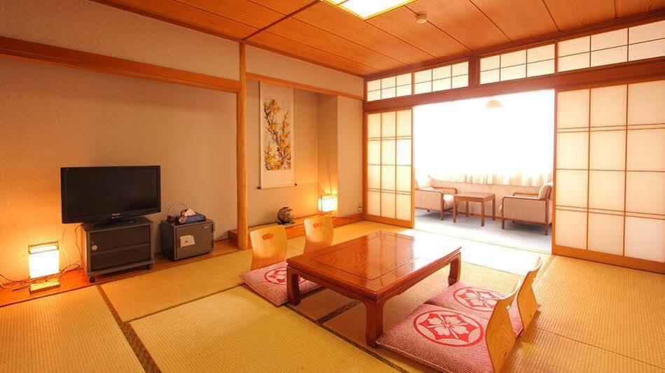 Kasugai View Hotel Fuefuki Экстерьер фото